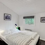 Skikkild Bjerge Xii *