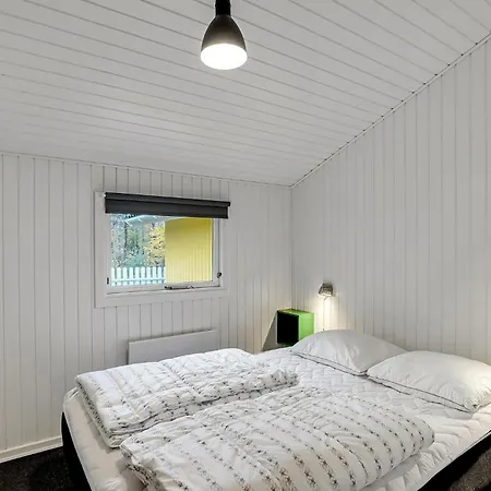 Skikkild Bjerge Xii *